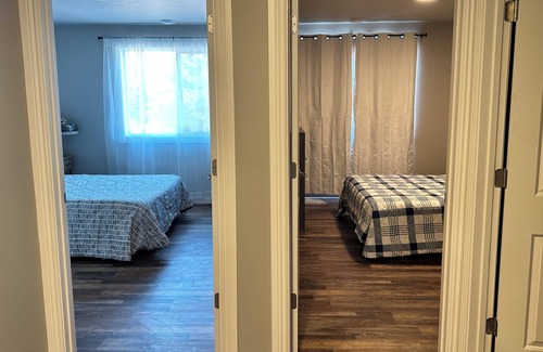 Evergreen Casa | New construction! Duplex, 30 min to Glacier National Park.