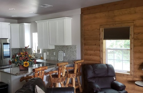 Tulsa Cabina | New Construction Gated Cabin