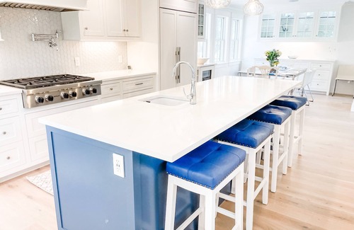 West Tisbury Casa | New Construction Luxury 3 bedroom 2.5 Bath Lamberts Cove Beach Access