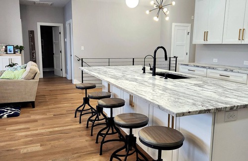 Six Mile Casa | NEW CONSTRUCTION! Lake Keowee Lakefront 4 bedroom/4bath house, 9 mi. to Clemson