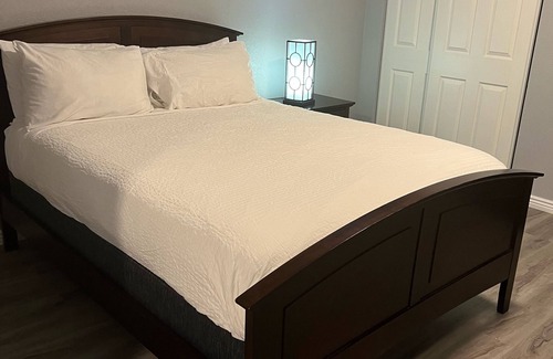 Green Valley Ranch Apartamento | Nuevo acogedor sótano de huelga