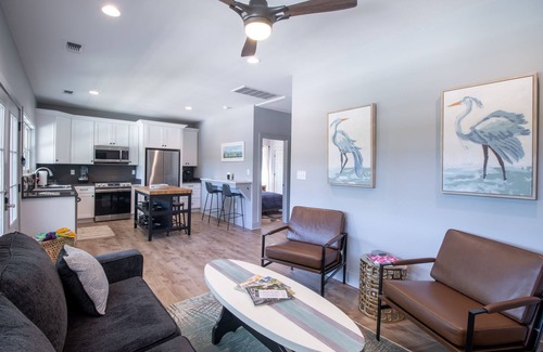 Waveland Cabaña | New cottage blocks from the beach; pets OK! Firepit! Grill! EV Charger! 65” TV