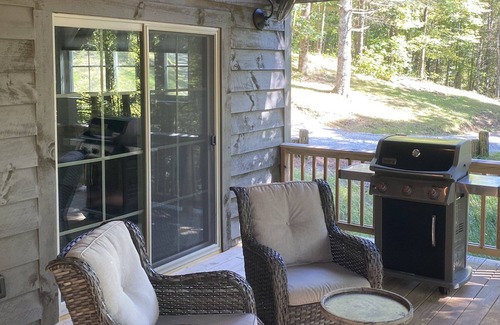 Highlands Cabaña | New, cottage on 30 acres, next to serene Nat'l Forest & beautiful Shortoff Mtn.