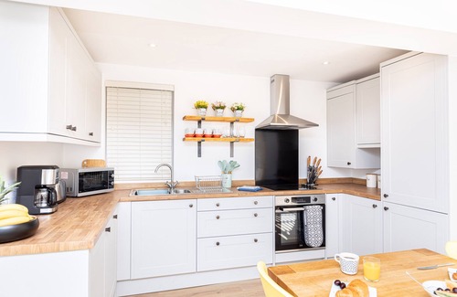 New Forest District Cabaña | New Cottage Sleeps 9 central location
