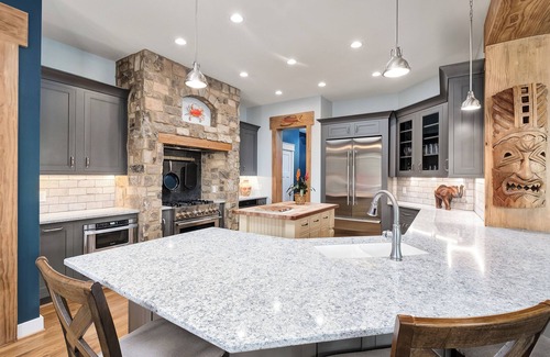 Arley Casa | NEW! Country Villa: Dock, Pool, Spa, Waterfall, Grotto, Firepit, Fishing hole.