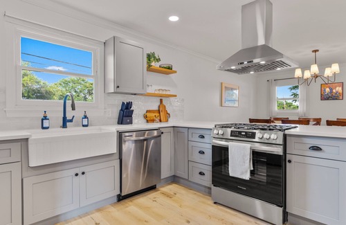 Dean Highland Casa | NEW! Cowboy Pool+ 2 Kings + Sleeps 12 + Group Trip