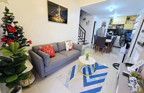 Davao Casa | New Cozy 4BR near Davao Airport BeSTAYcation for Family/Group upto 14