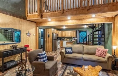Andrews Casa | NEW - Cozy Cabin in Nantahala Ntl. Forest. Pet friendly & near Smokey Mtns.