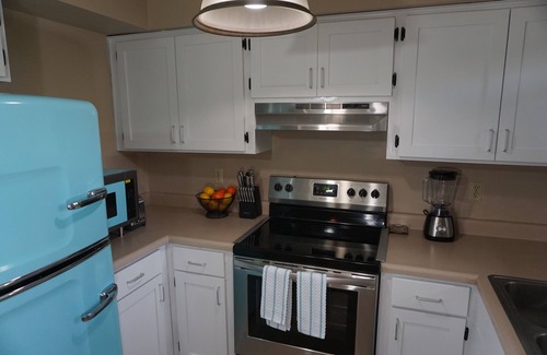Prince Tucson Casa | “New” Cozy Central Townhouse 2bed/2bath with garage