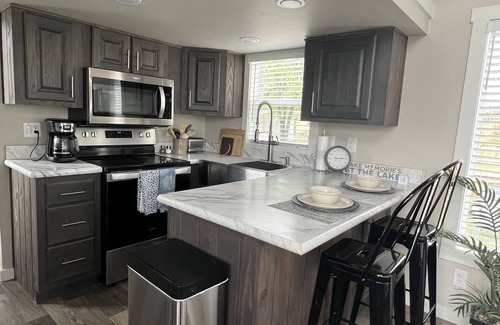 Kingston Cabaña | New Cozy Cottage on Lake Texoma