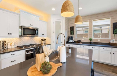 Chandler Casa | *NEW* Cozy Desert Oasis! Pool, Spa, Foosball!