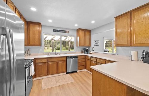 Plumas Eureka Estates Casa | New! Cozy Fairway Escape -- Views, Fast WiFi, EV Ready