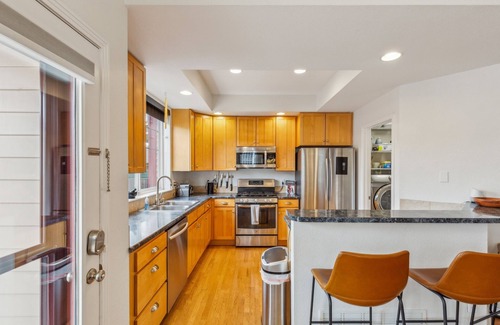 Longmont Casa | NEW! Cozy home with jacuzzi tub, fireplace and gym