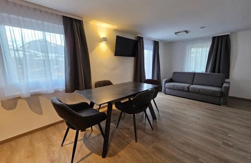 Assachberg Apartamento | New, cozy retreat, 300 m to ski bus in Schladming Region