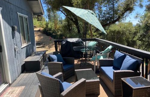 Tuolumne Casa | NEW! Cozy & Secluded House w/Deck - Near Yosemite!