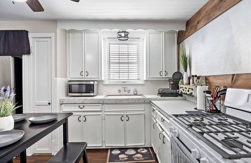 Bonnycastle Apartamento | NEW! Cozy Unit in the Heart of the Highlands!