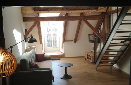 Windach Apartamento | New, cozy vacation apartment. Only 2 km walk to the beautiful Ammersee.