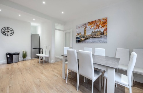 Cricklewood Casa | New Cricklewood Modern Home