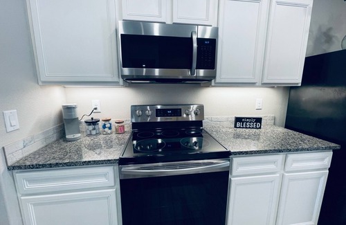 Lubbock Casa | New! Cute 3BR/2BA Lubbock House Just 6 Miles from Texas Tech- Sleeps 8!
