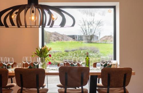 Riemst Casa | NEW - De sheeper - 10Personen - 5slaapkamers - Sauna - Jacuzzi