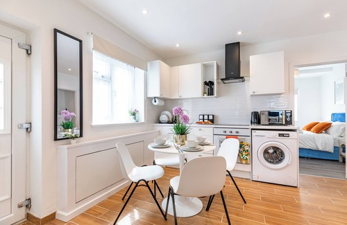Plumstead Apartamento | New! Delightful 2BR Flat in Woolwich
