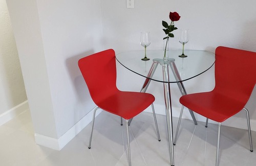 West Hollywood Apartamento | 🌟 Traje elegante en Hollywood cerca de todo 🌟 Alquiler de autos disponibles :)