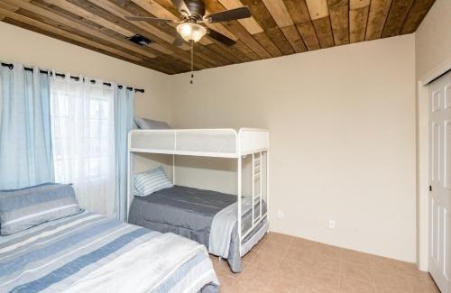Lake Havasu City Casa | NEW! Desert Pool & Spa Home, Minutes To Beach!