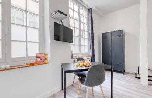 Arsenal Apartamento | New & Design Studios in the Heart of Le Marais