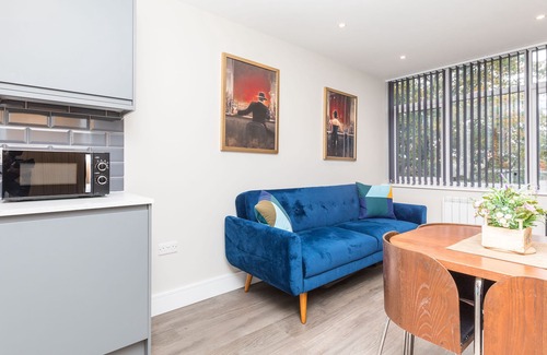 Horsham Apartamento | New, Designer 2 Bed Stylish Apartment close to Horsham Town.