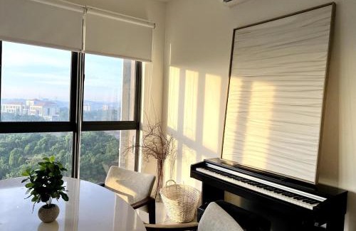 Putrajaya Casa | NEW Designer Condo - Panoramic Forest View - Steps To IOI City Mall - Your Best Urban Retreat