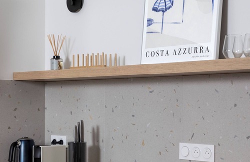 Mónaco Apartamento | New Designer Studio Centrally Located AC, Fiber