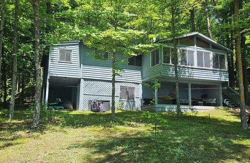 Birchwood Cabina | New! Douglas Lakeside Retreat- Paddleboards, kayaks & canoe! Pet Friendly!