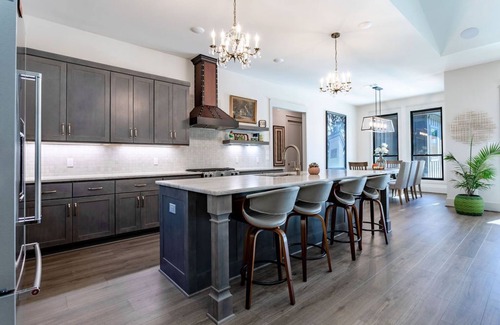 Waco Casa | New & Downtown! The Bear Claw