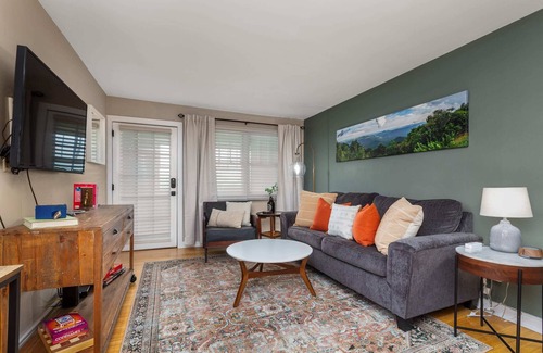 Downtown Asheville Apartamento | NEW Easy Access Condo Walkable to Asheville's best