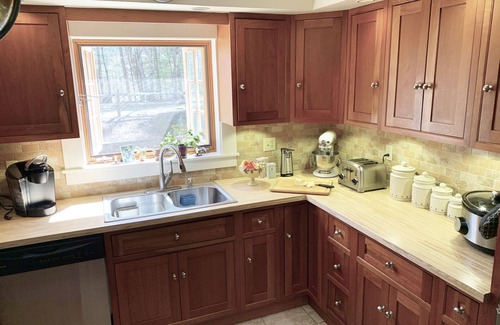 New Marlborough Casa | New England Family Home with Hot Tub and Pool