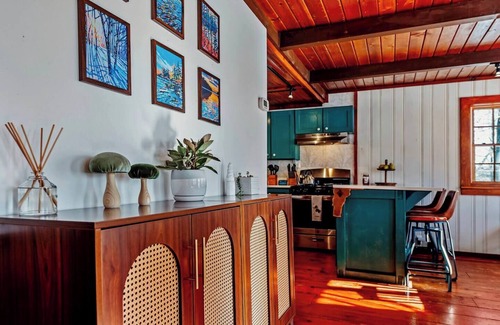 Wilmington Casa | New England Lakeside Chalet near Downtown Wilmington & Mt Snow VT