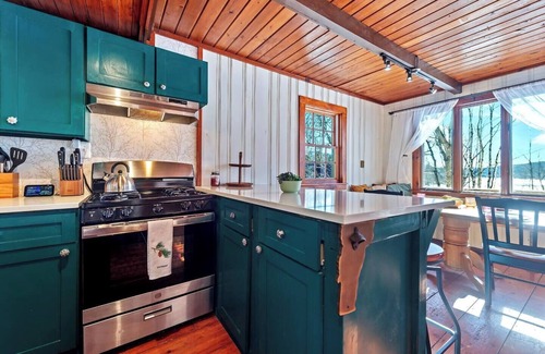 Wilmington Casa | New England Lakeside Chalet near Downtown Wilmington & Mt Snow VT