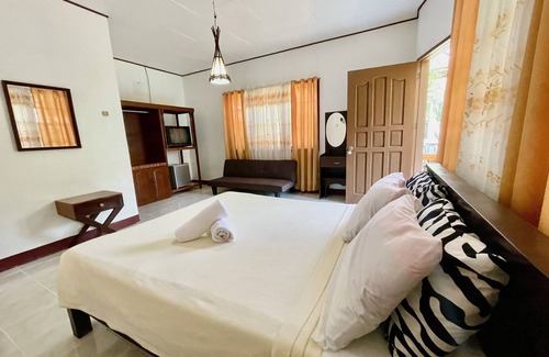 Moalboal Hotel | New Eve's Kiosk Dive Resort