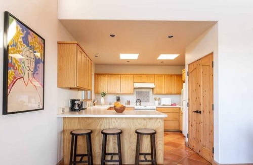 Santa Fe Casa | NEW! Exquisite 2BR Casita | Hacienda by Here