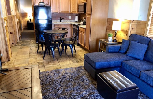 Duck Creek Village Condominio | NUEVO hallazgo fabuloso / CozyCondo ubicado en los pinos / Fishn '/ Hikin' / Bryce / ZionGem