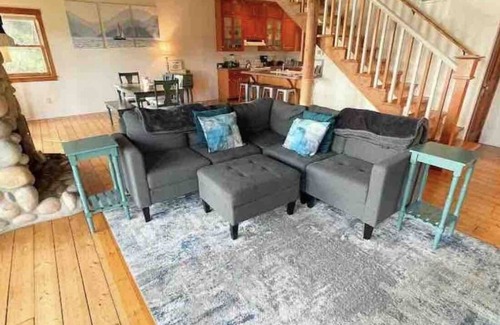 Grapeview Casa | New! Family Beach House! TV & Fireplace!