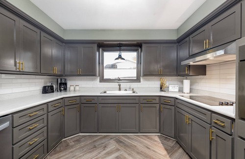 Great Falls Casa | NEW Family friendly Chic Home in Skyline Area