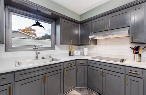 Great Falls Casa | NEW Family friendly Chic Home in Skyline Area