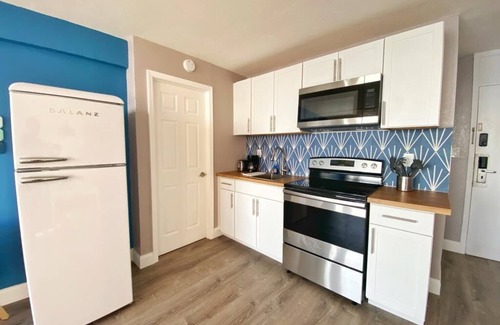 Bridgeport Heights Apartamento | NEW Fantastic Ocean Front Studio in Daytona Beach - Up to 6 Guests!