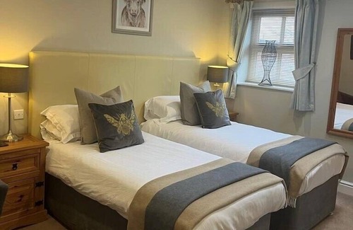 Winsford Casa | New Farm Bed & Breakfast