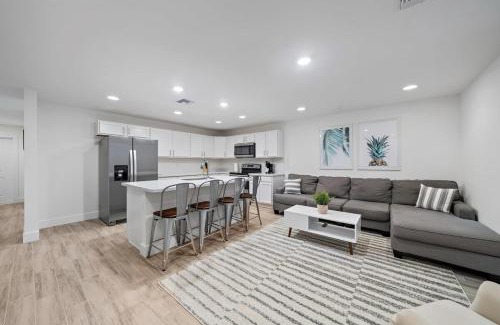Palm Beach - West Palm Beach Casa | New! Few Minutes To Downtown, 10 To The Beach!