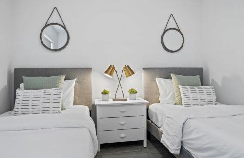 Palm Beach - West Palm Beach Casa | New! Few Minutes To Downtown, 10 To The Beach!
