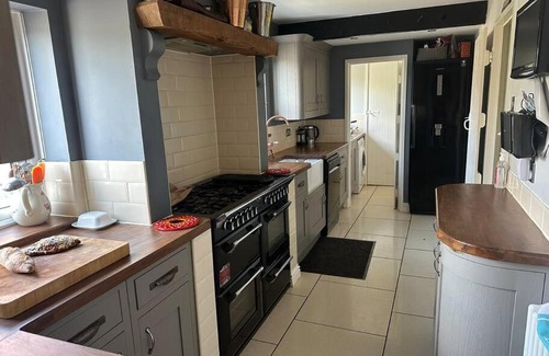 New Forest District Casa | New Forest Serene Retreat with Breathtaking Views