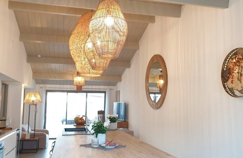 Saint-Clement-des-Baleines Casa | Nueva villa de lujo abierta al jardín y piscina climatizada a 150 metros de la costa.