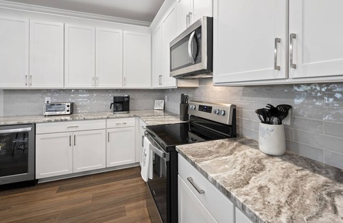 Lake Oconee Casa | New Fully-Furnished Carriage House in Harbor Club (gated) community